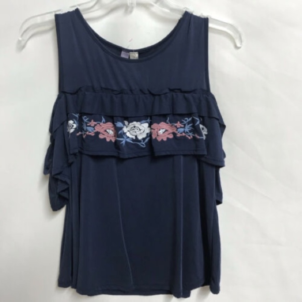 Francesca’s floral top
